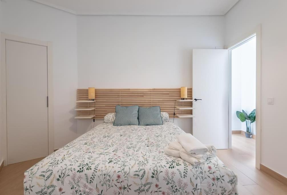Appartement Piso Renovado Cerca Del Ayuntamiento Y Del Metro *